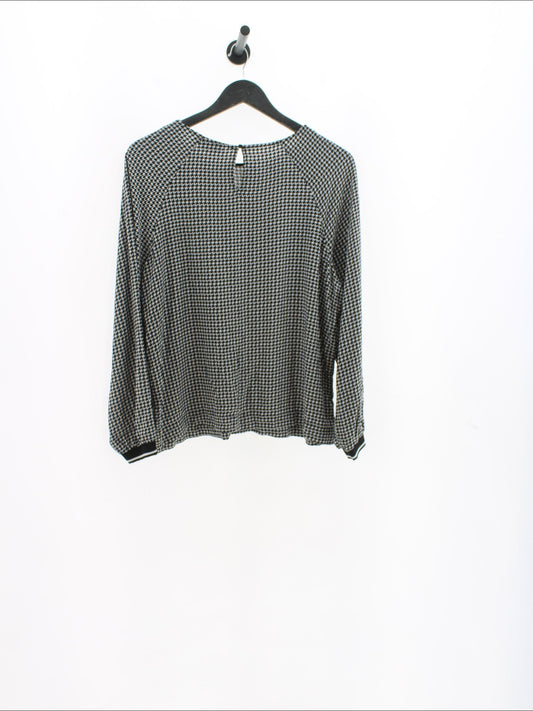 3e4e57e7641d7174a192d5da479f16ba