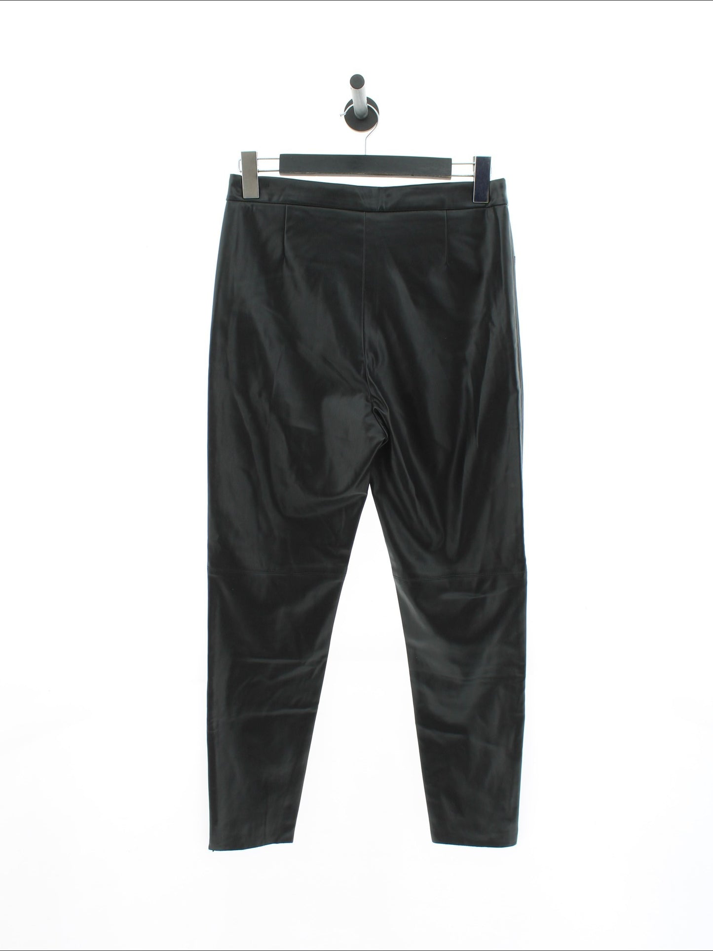 37a26e54208a5e08f8d9004451d64e77