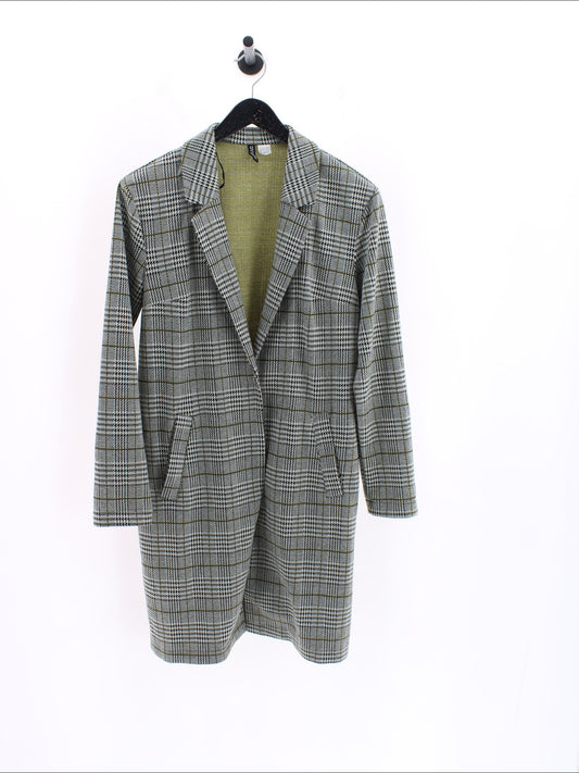 fe352061dc98e7f2252d729124832259