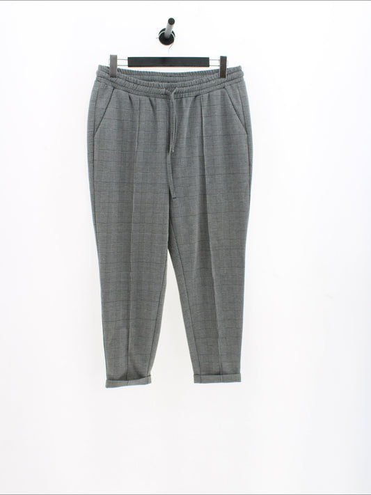 e16e511a72d9d4b598bab45ea6bcf47f