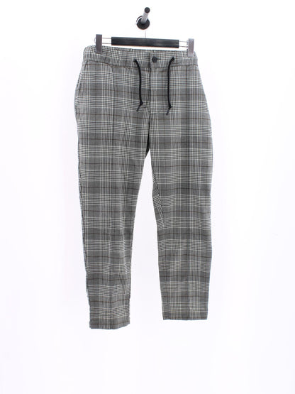 9e1443df196038a61bd477364d23e273