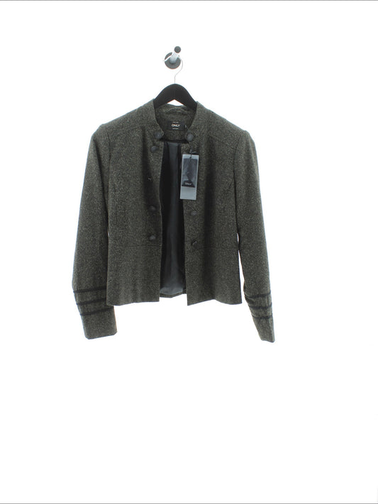 a258ae3e5ed3b68ff4e1e44a8a47a13f