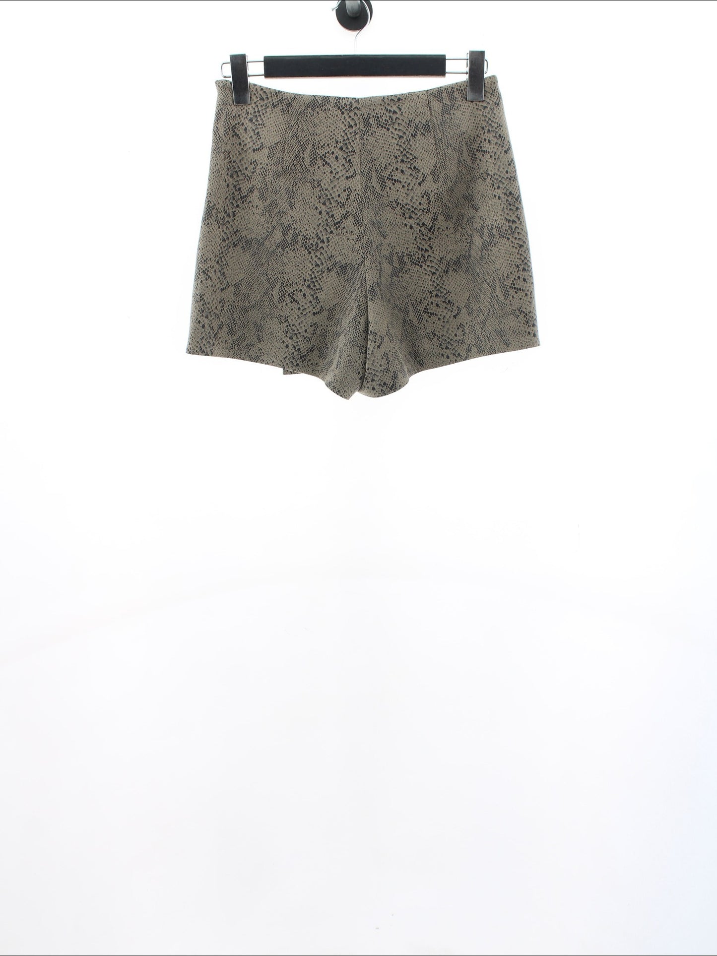 556d7400591f8811259e01ef345e1255