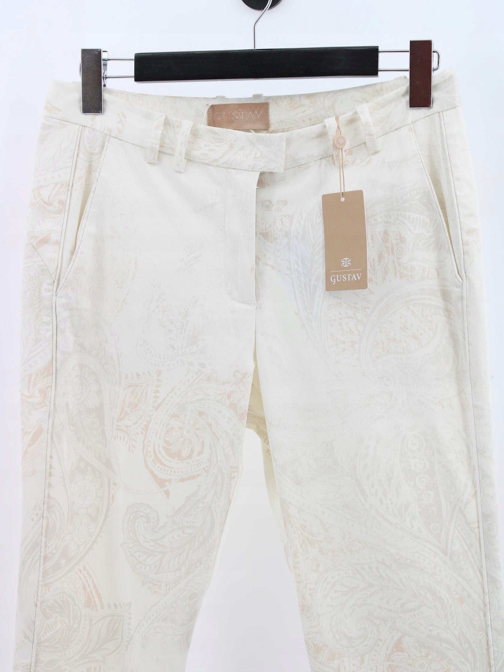 22042aa8586866b4aaca92c6e907d28b