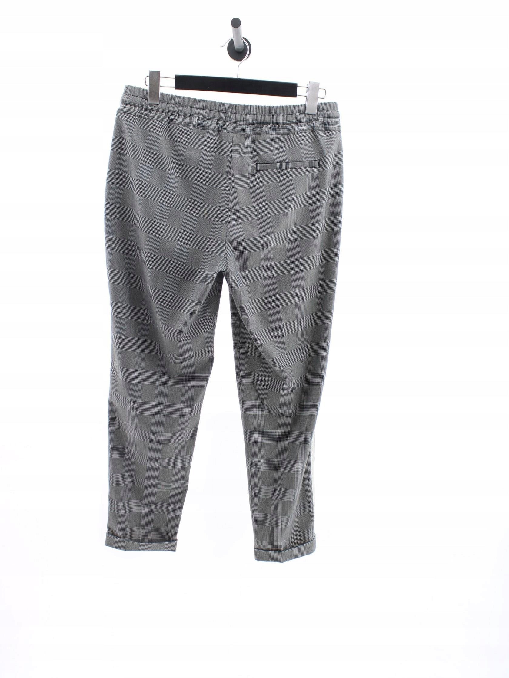 7a68f56288aba3272cad28cf8553aa86
