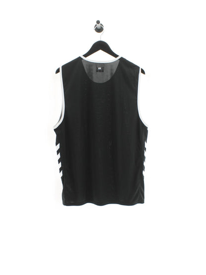 56e9153febb3a35b36949a597a5fd7a4