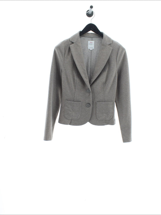 7a9a738a28655d94841f9f7b4399b5cb