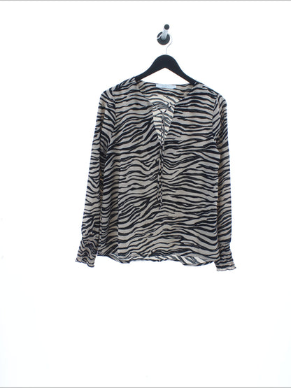 e8b5d70acbb6d3bc70daa363e4185fc6