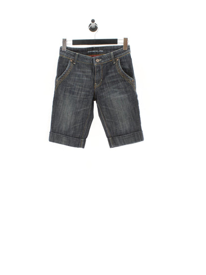 cdcf9e7a34bfc7e13e4c6fe7c3efb852