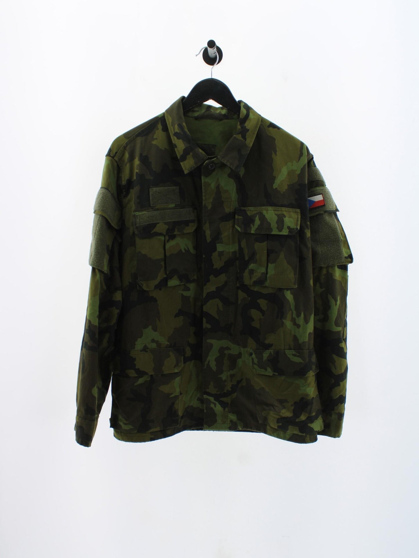 6057ecb2011212bd144cd891f54df2de