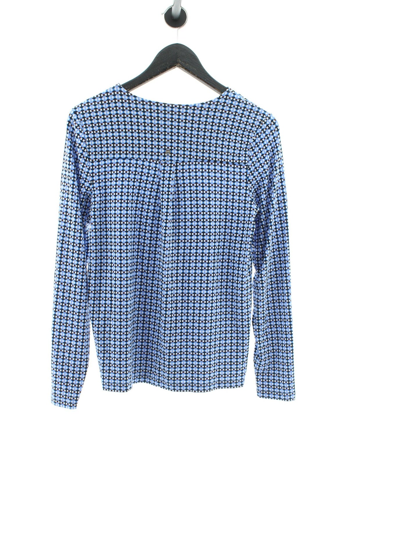 977a63b3e2560424adff82311a7d3d27