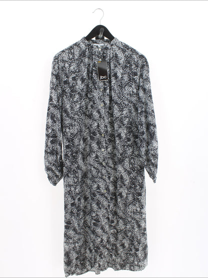 b90c07d63e19497566d8bc87c8abd684