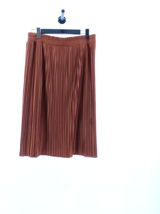 aa105fde10615ec1469a971dc76a3bc9