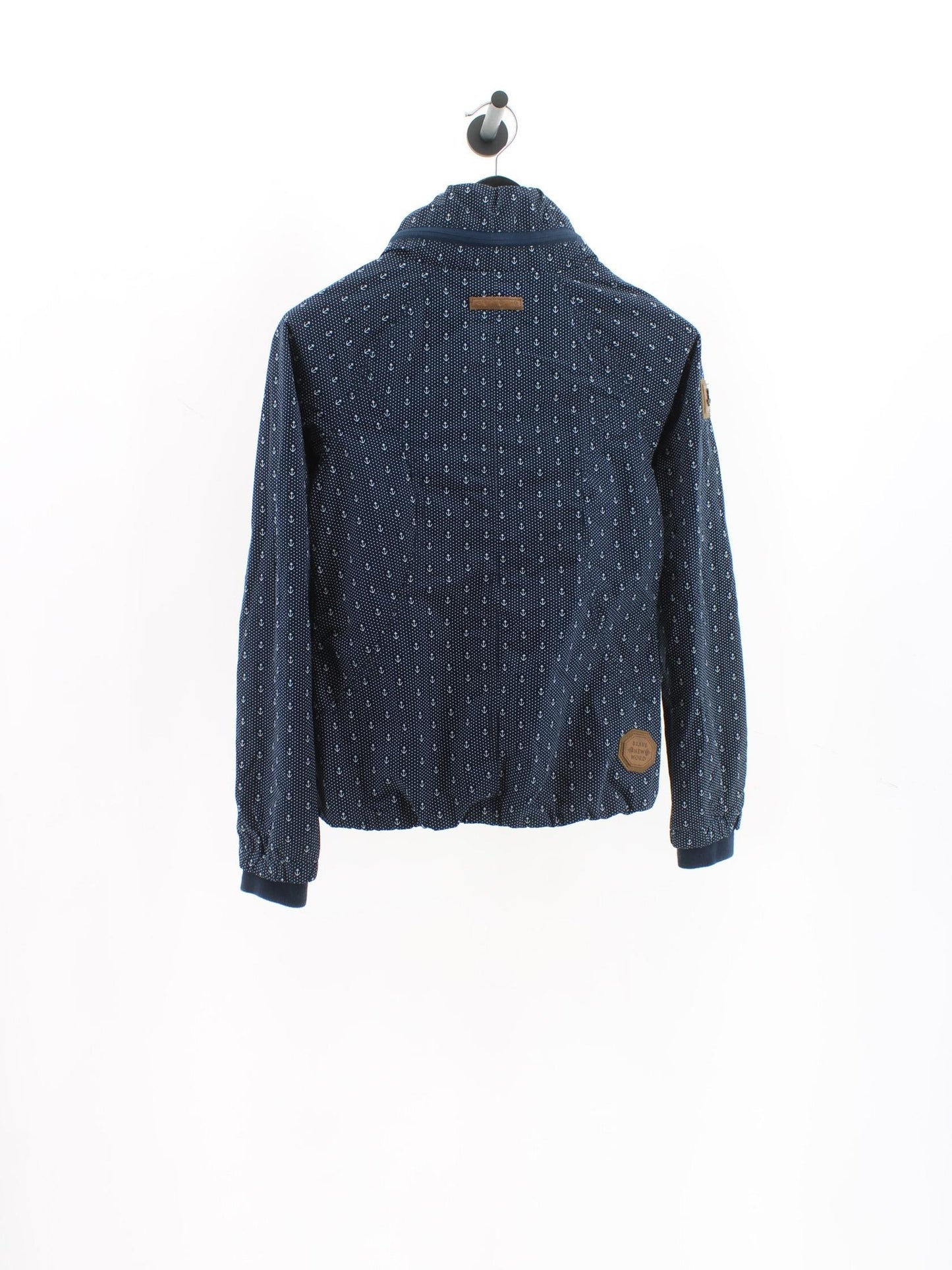 08cdc311c62dd40916b2195559d4145f