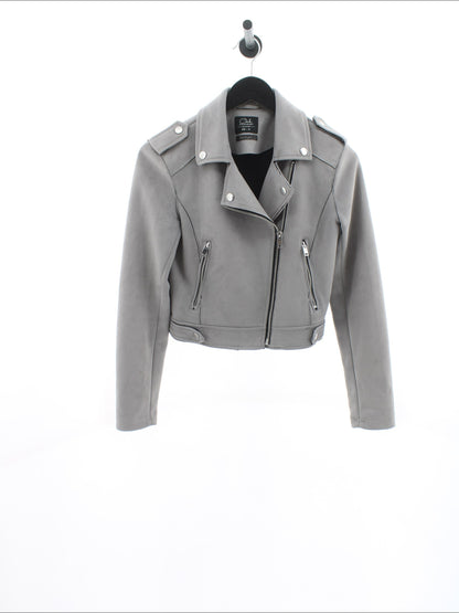 e9c99b50497a940d26c1368f9ba37240