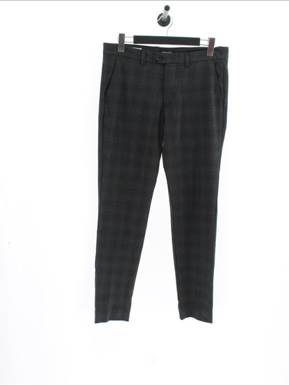 7d81718e272ebf5a15509137df426093