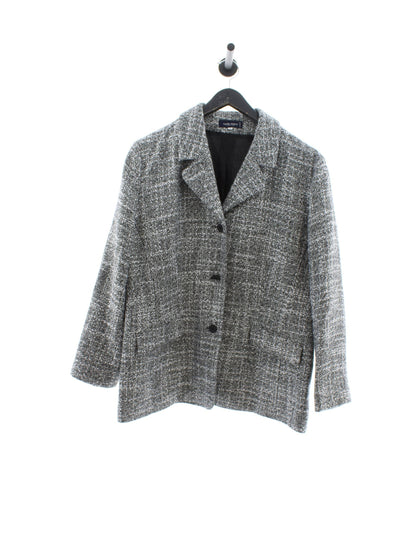 5a82d4deb7a6cf4e00e3f34ae4651b2d