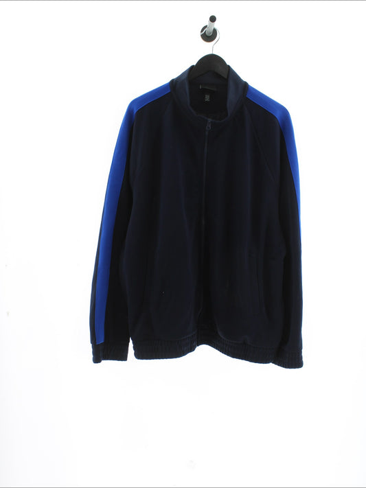 01bbab4159e24b16f1b7d56fd0eae538