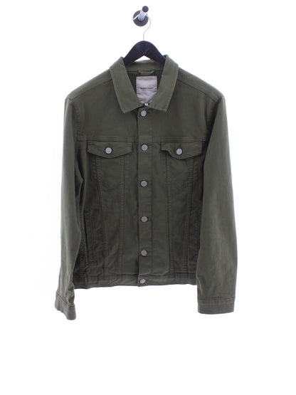 fc8dcec180463ee0b441e3719d3daa90