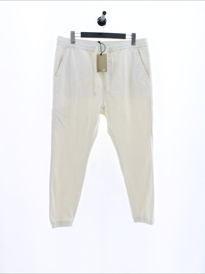 3046042736a06b094515c32953105d00