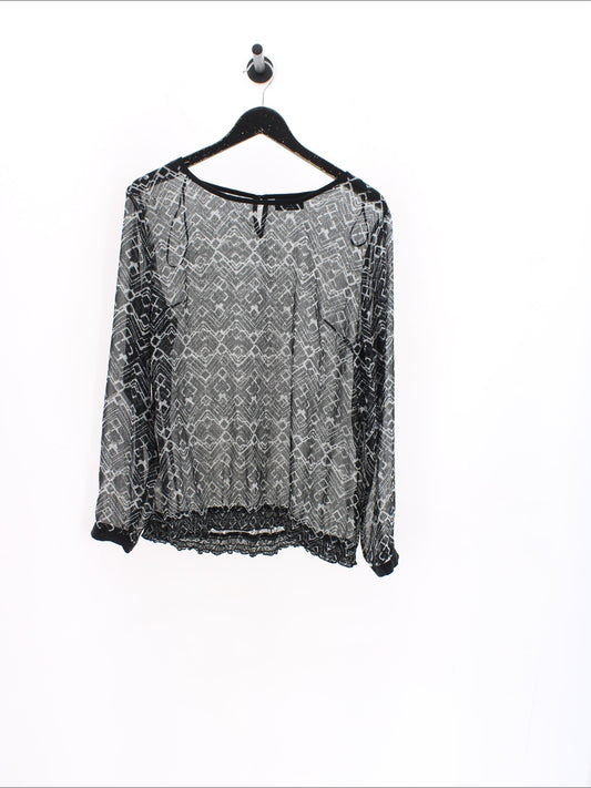 01d333c6e8807aa94246e122a9b9b25f