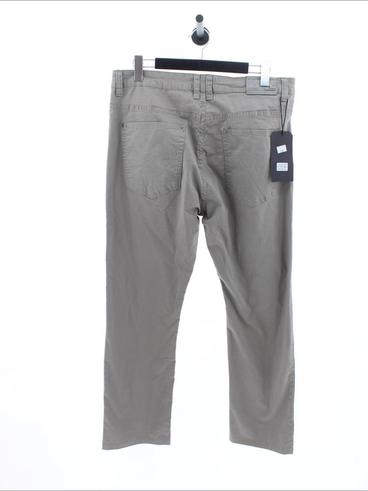 e7ee1d3def11c09b61208c79bb70cf08