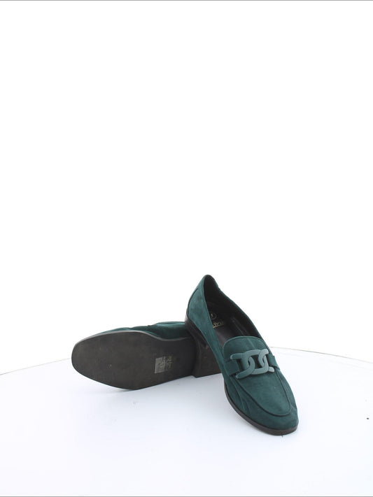 4250c9d12b4a9d1856f4991022d7f7c0