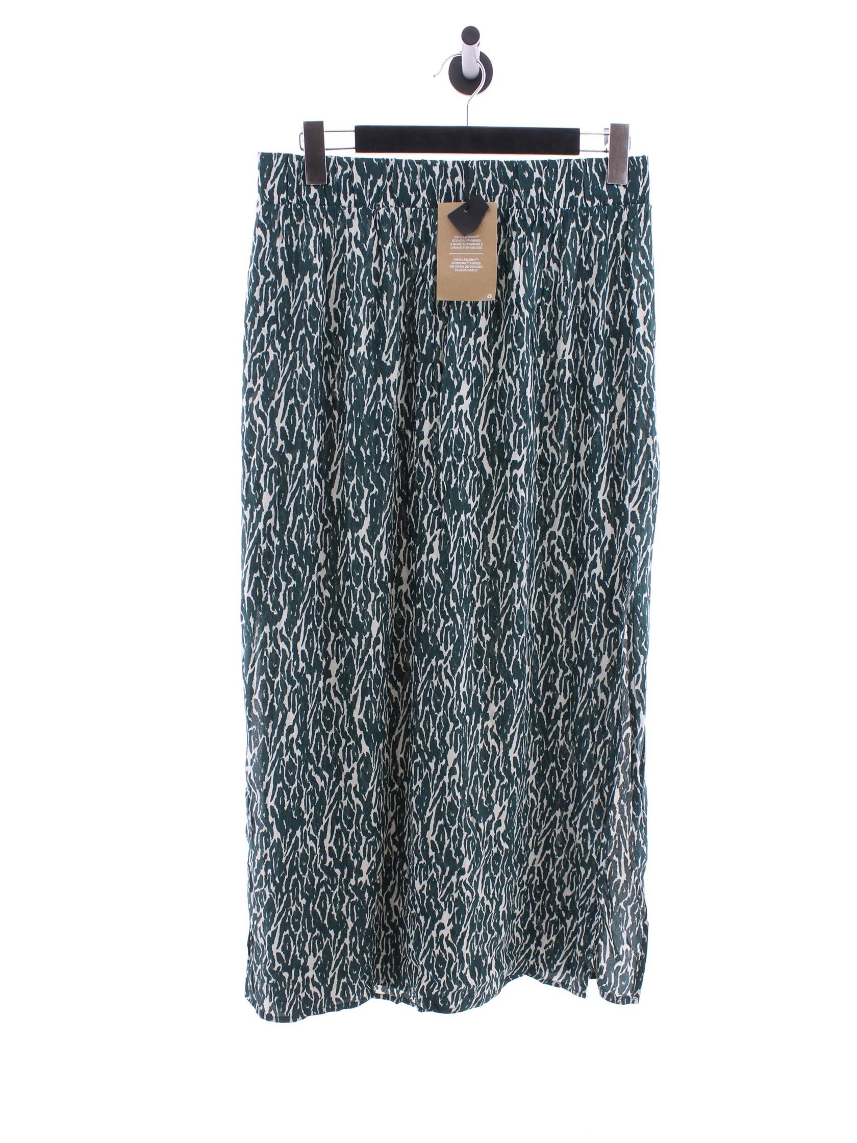 ee143a0f0a0e878ff0c284b6b4407ee4