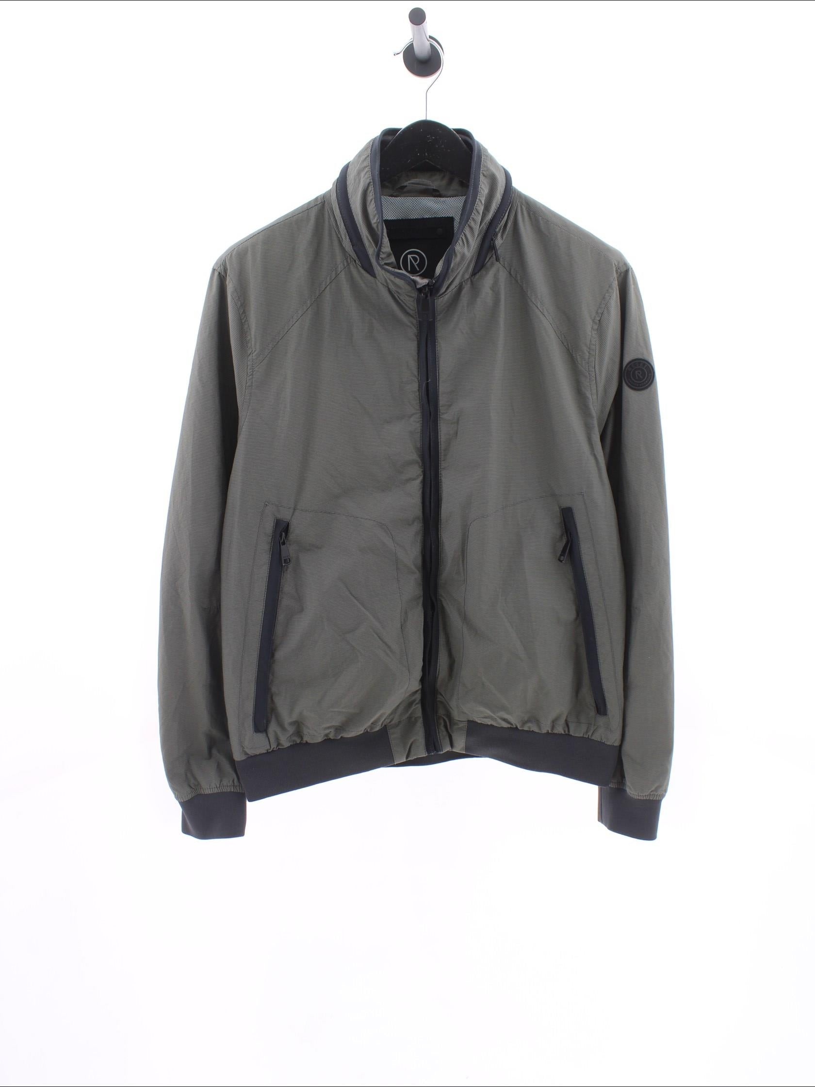 964841c7baf0815f51b691fa402958b4