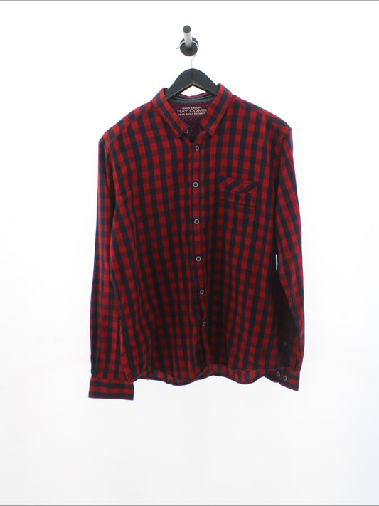 d3d3bd98dcf9db2a12df1e5c2333eb0f