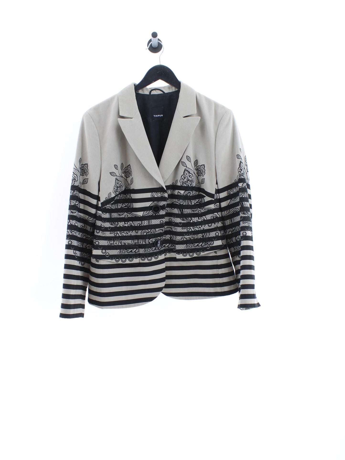 9b20269f38087fcd90f57a894faac800