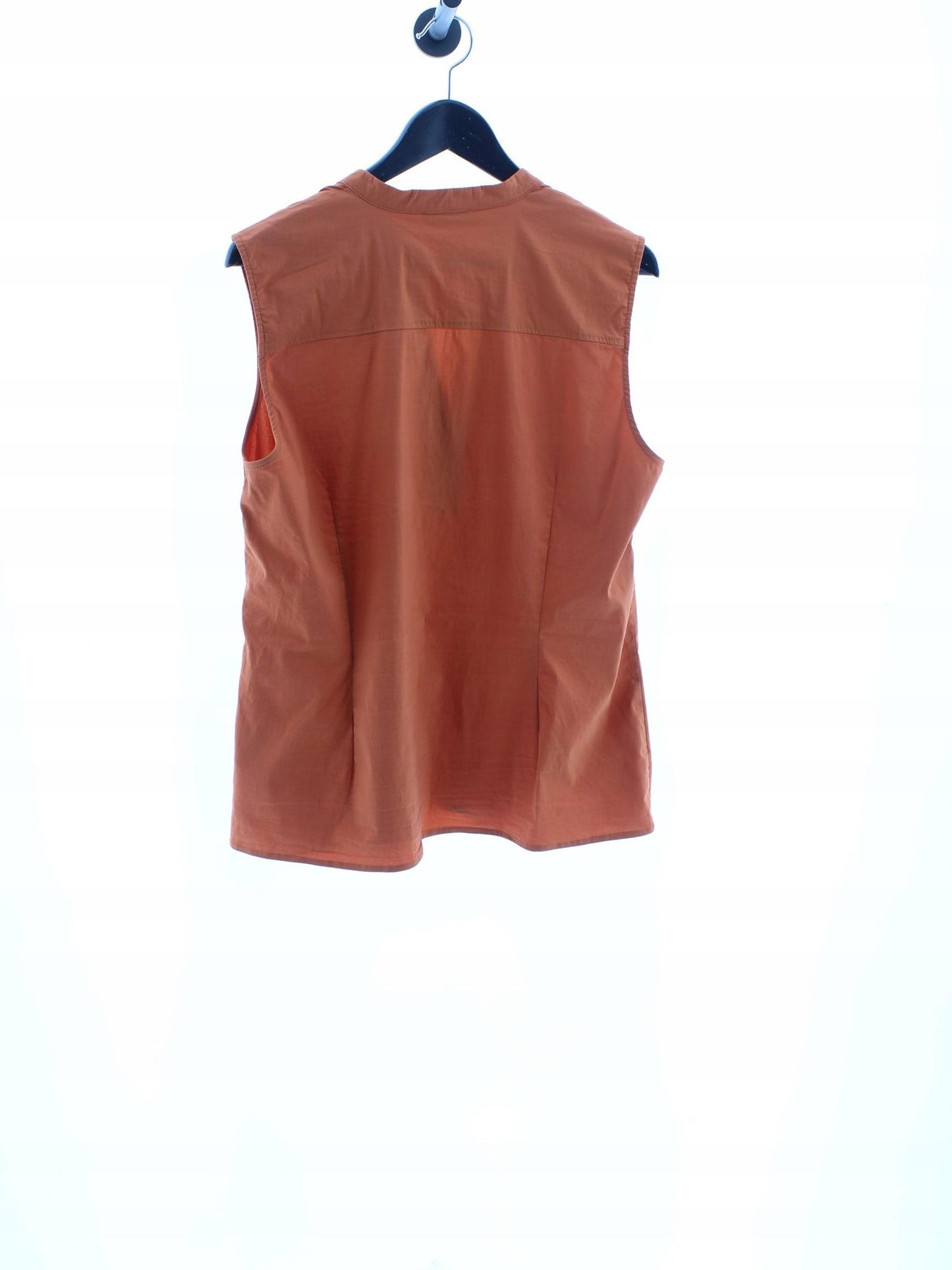 acb701df822c53080975f1453135cc77