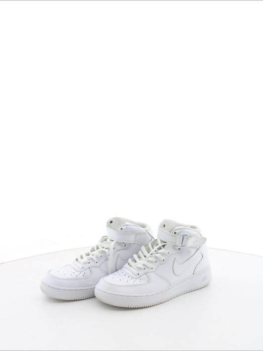 b21684fc397ac7bfad4f0b14b84759c4