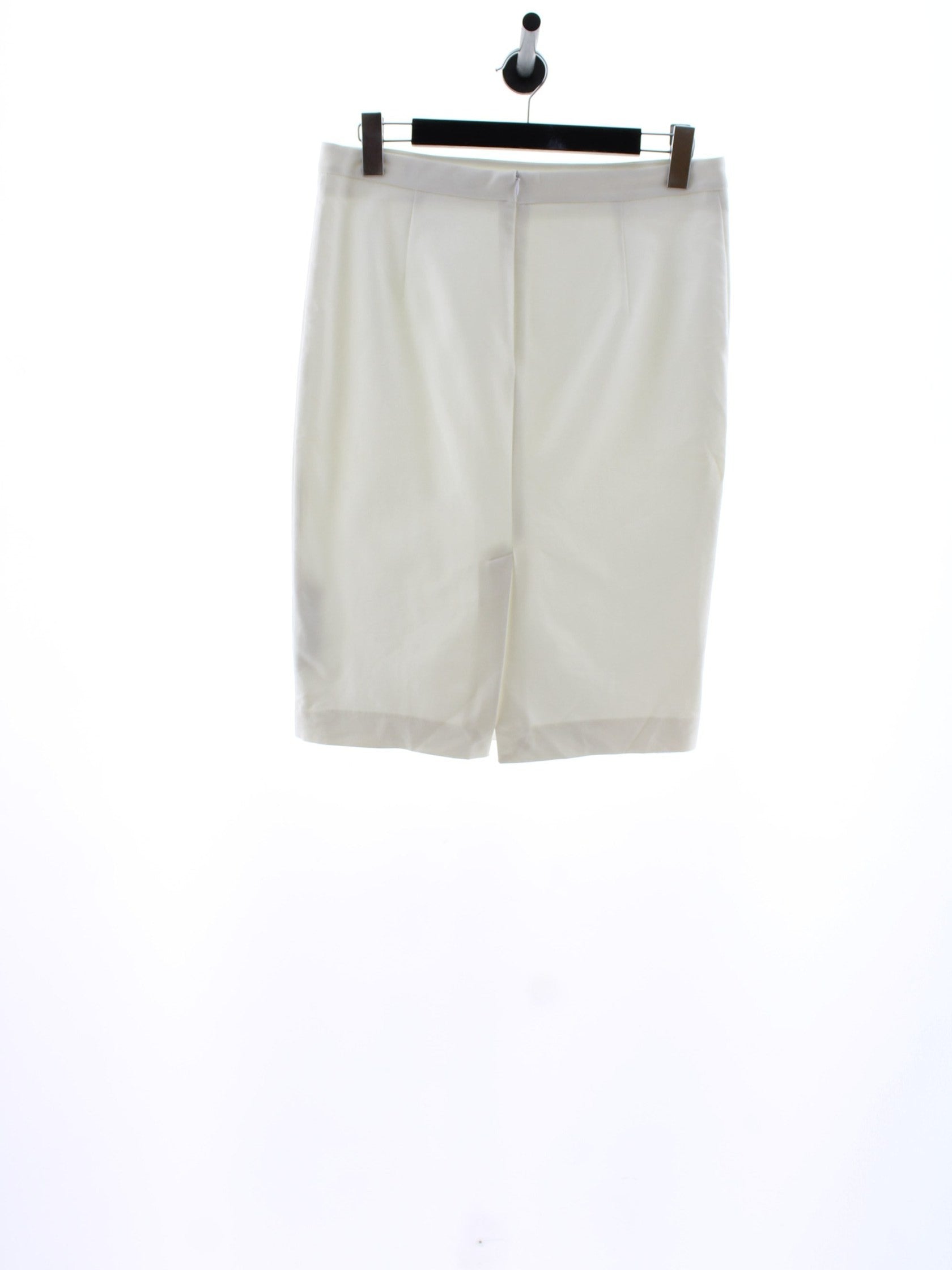 b808a875186ef3a18595eed372b4ecd4