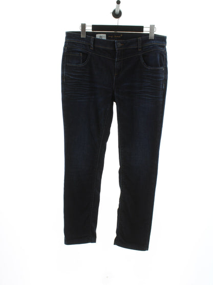 80d53de663752d4e361838c04be85d6d