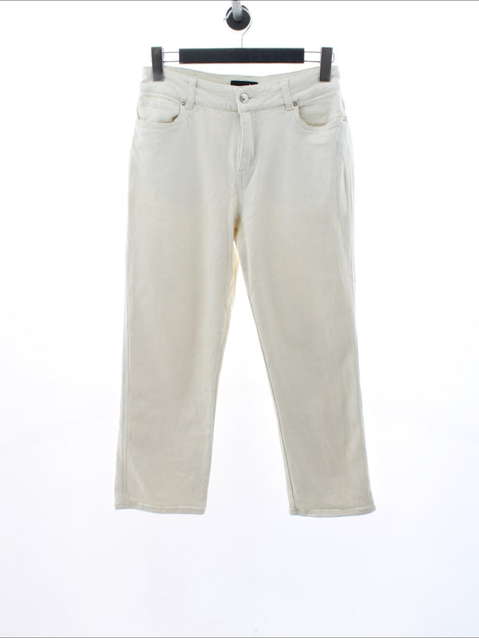 4b1cac6b39d0e54666e3215a337d729e