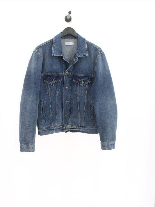 dd42e0e524eec554f06fb118389a1fb2