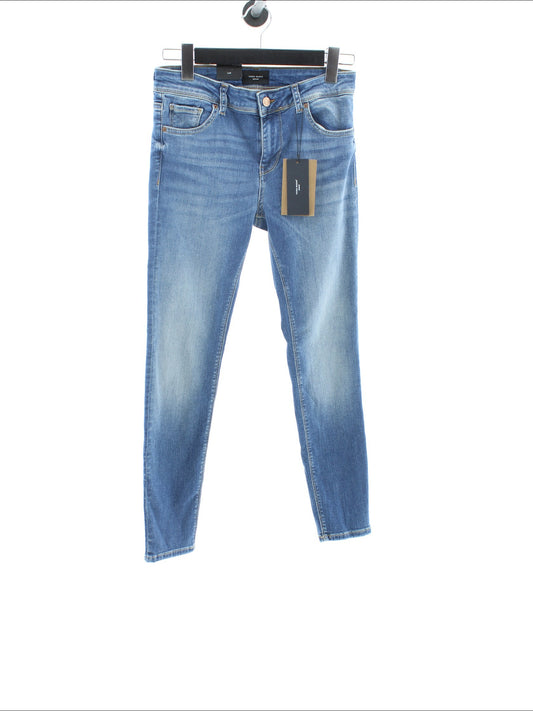 030dbadb7d5a83462853fa6aa944b33a