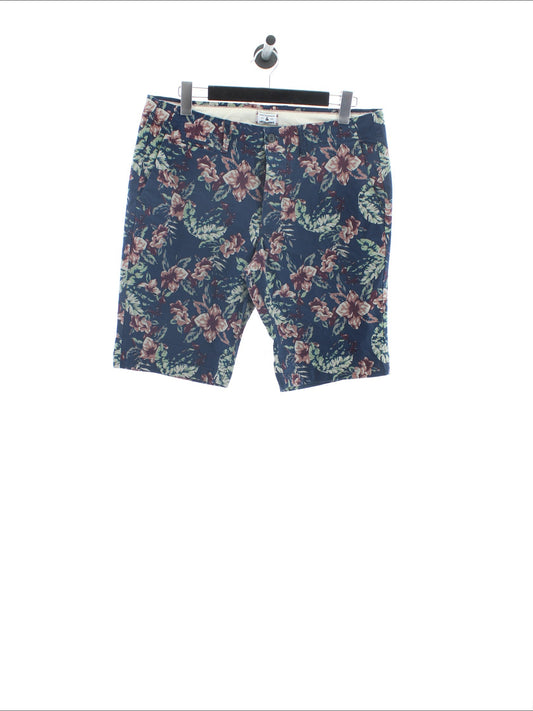 8837960a70c15a2a4ef7e44c109a2718