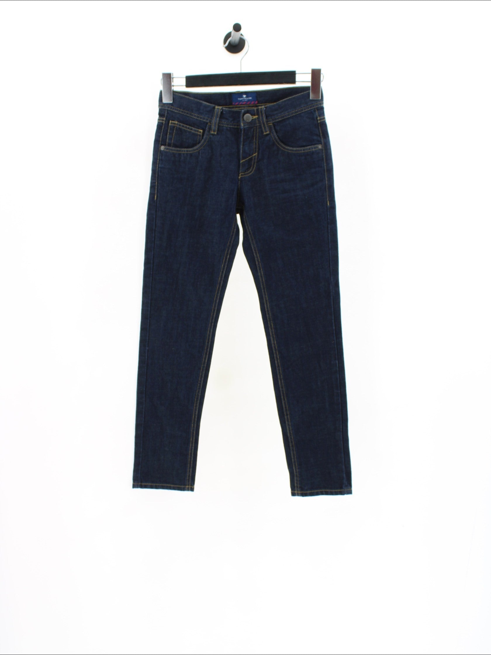 a4d9ee53f6de472a5dae0500147e850d