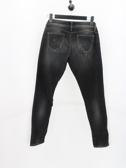 4b95c5a9d76e94fbd9a331e9965393d6