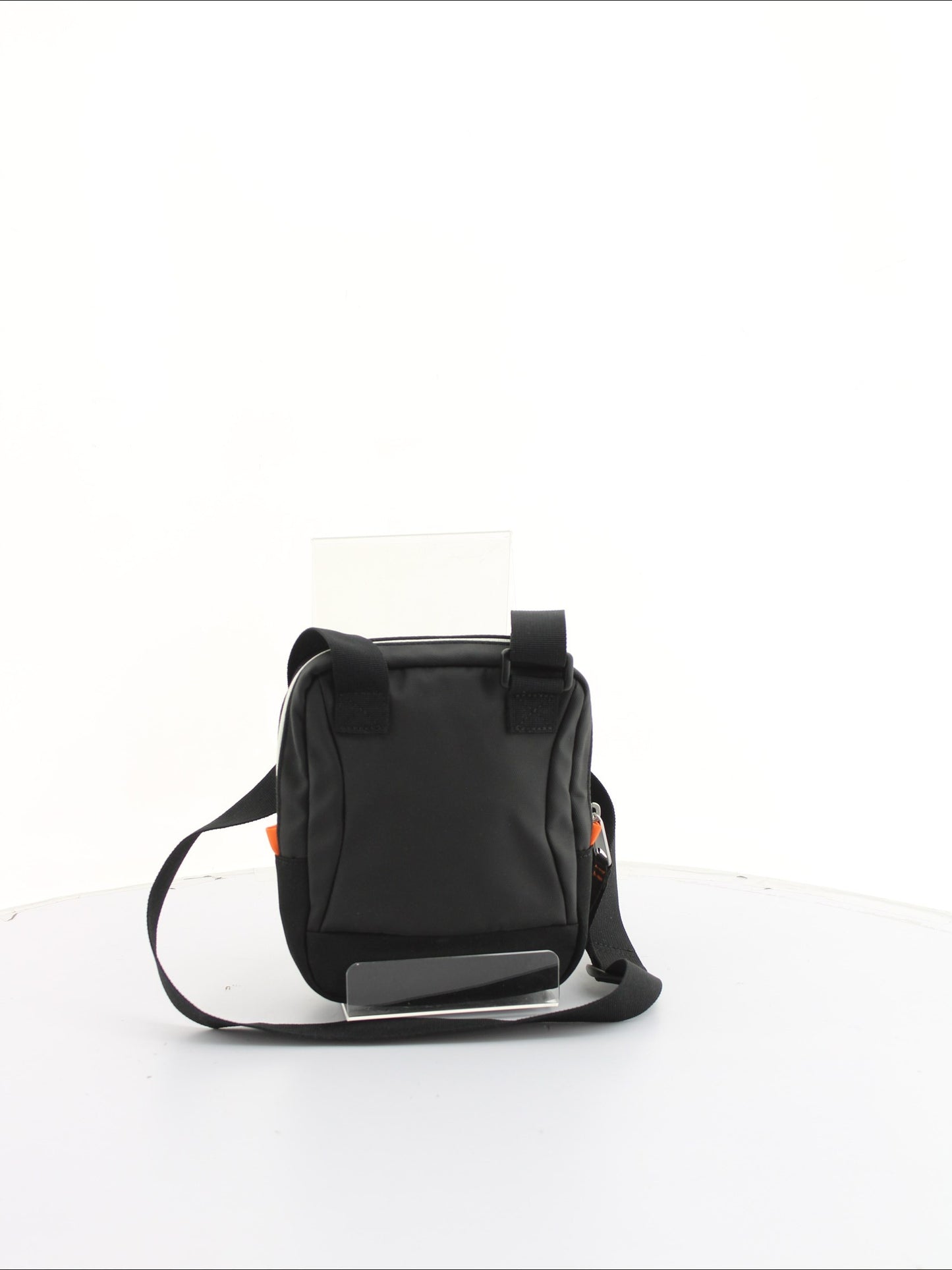 a0d62126f3a5d621a5c332454e555a44