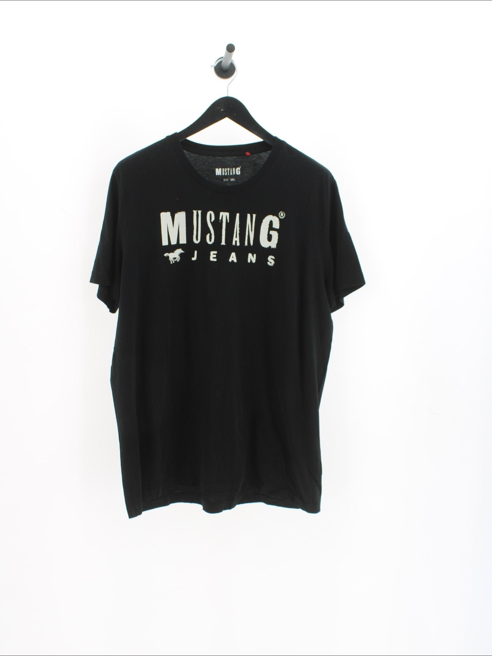 3651f40f4e82e538e2bdc8080c7b3d37