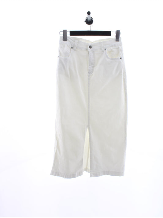 99e0c6c40df7754a116a180b5af119d6