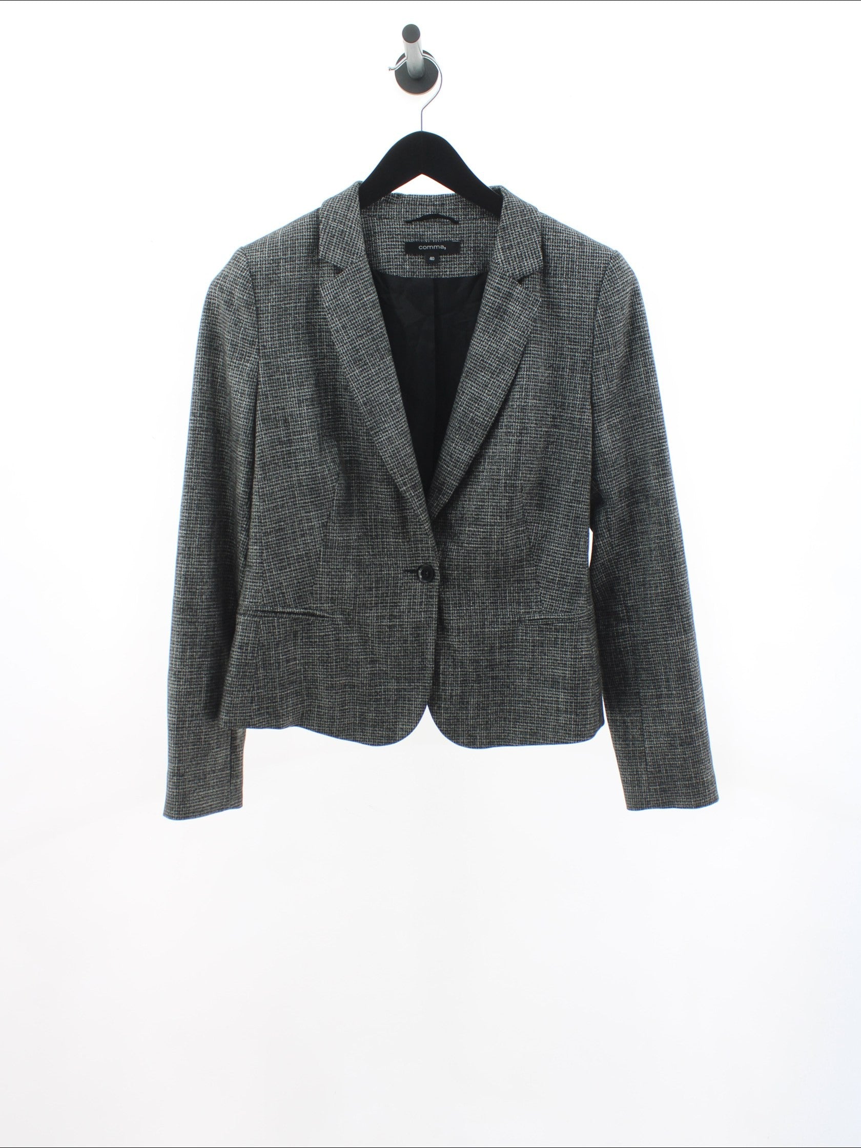 8a7124a689a1338575806f45e9899309