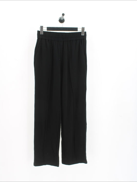 edb498af0bf5ac1c55b9f53051c93ce4