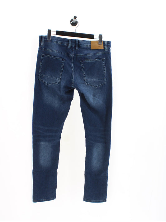 943a777b2694d7496db6d73df18880fd