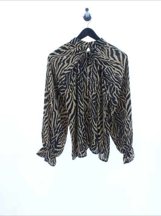 f704716586f9bd8068c155d5cb3fa0f3