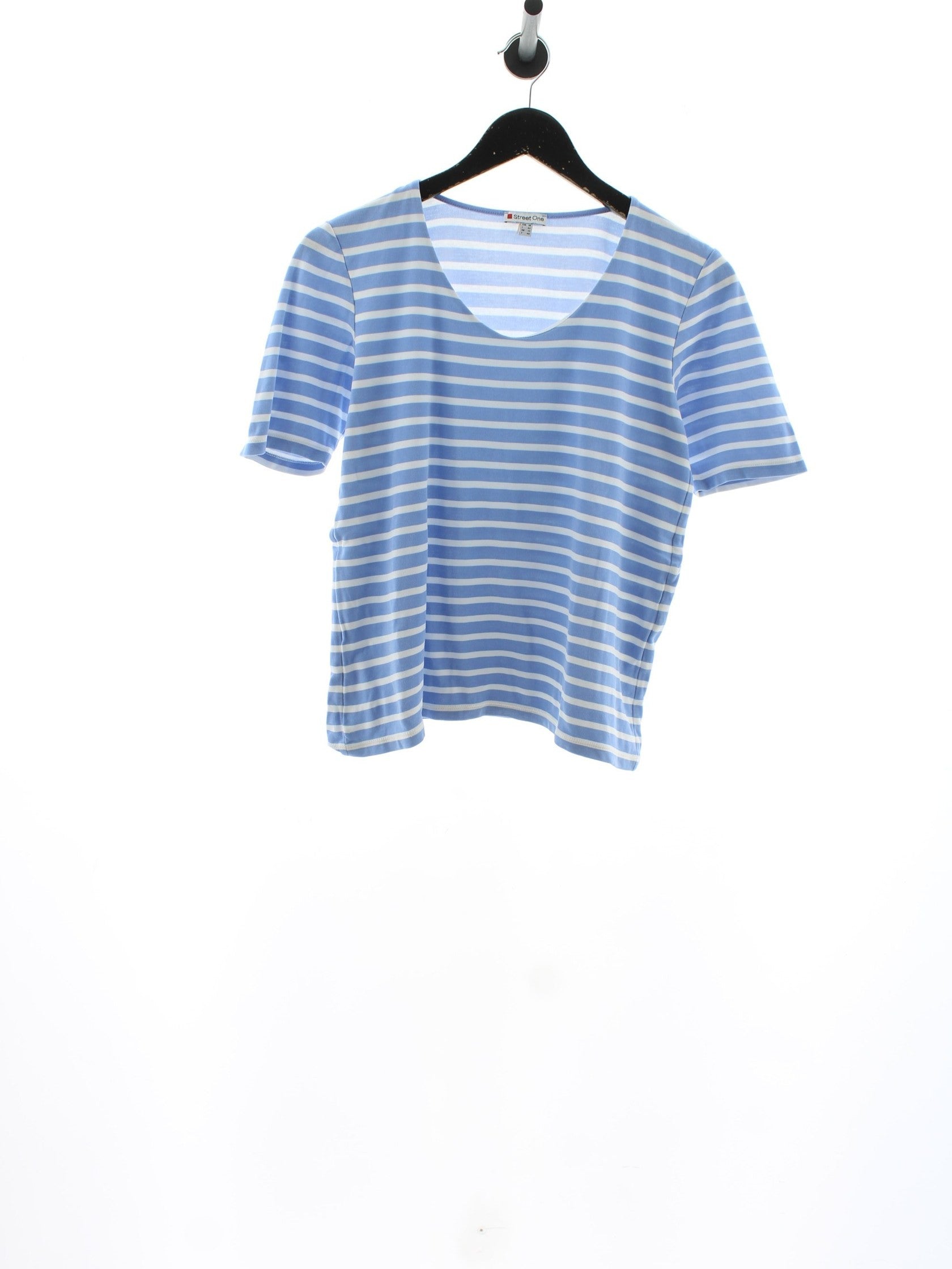 42728dc4de2f3b812c2ce4d4de585d91