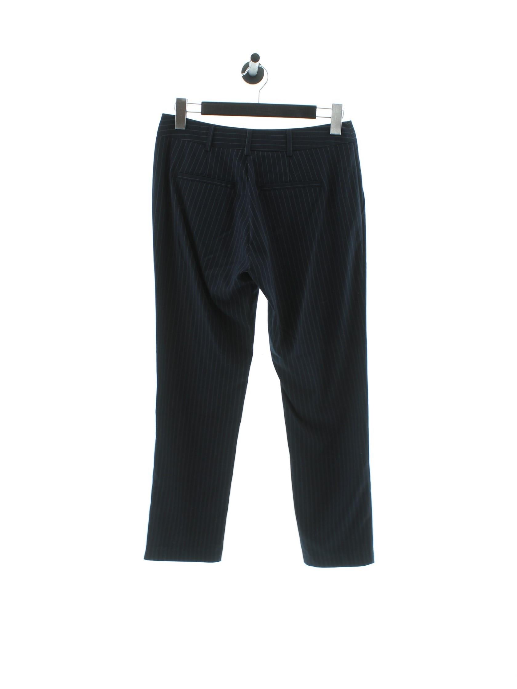 d25f23ad221f344a3749d433aabb0522